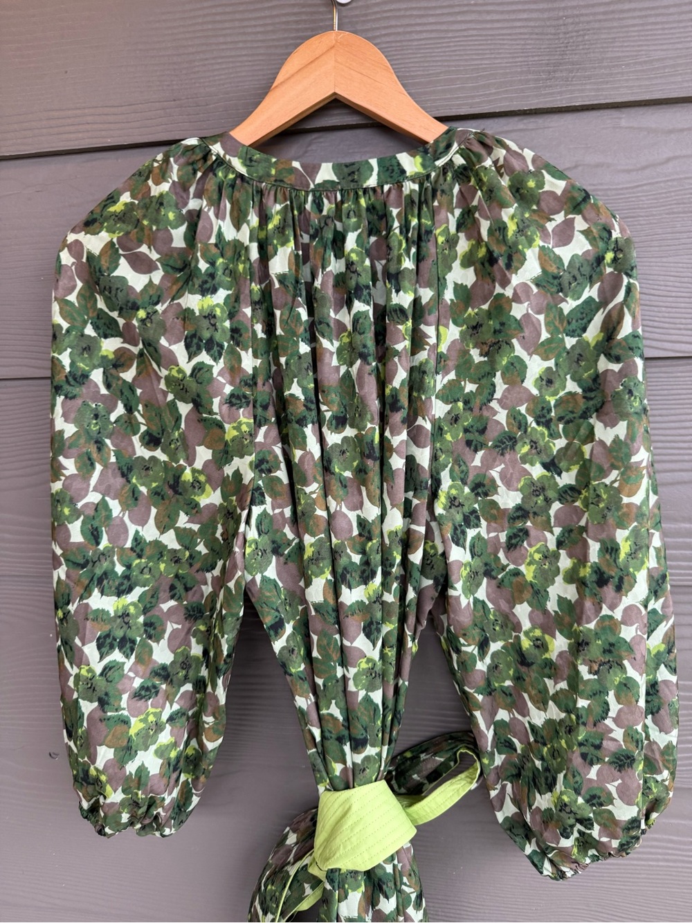 Tuckernuck Green Floral Tie-Waist Midi Dress - Picture 5 of 6